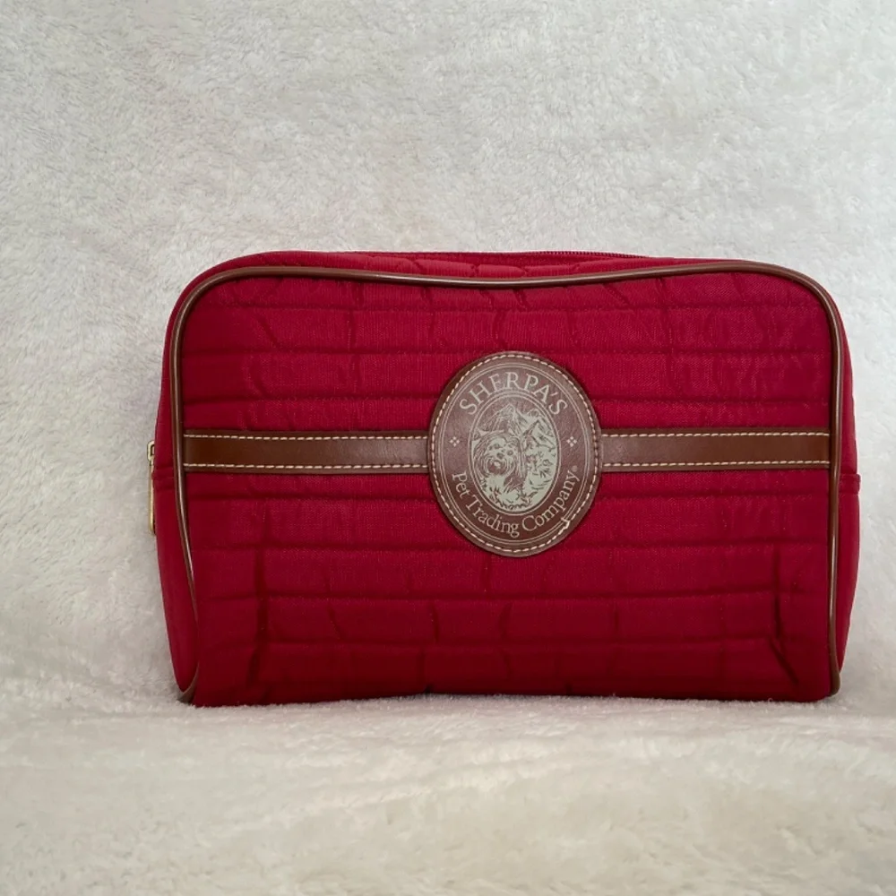 Sherpa’s Pet Trading Company bag. Trolley Strap for easy travel. Rich Red